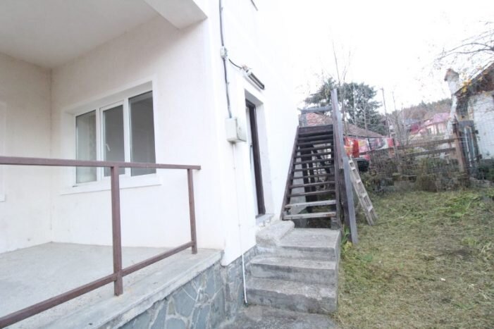 Azuga, 23 August vanzare casa tip duplex, 0% comision