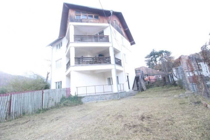 Azuga 23 August  Vanzare casa tip duplex Comision 0%